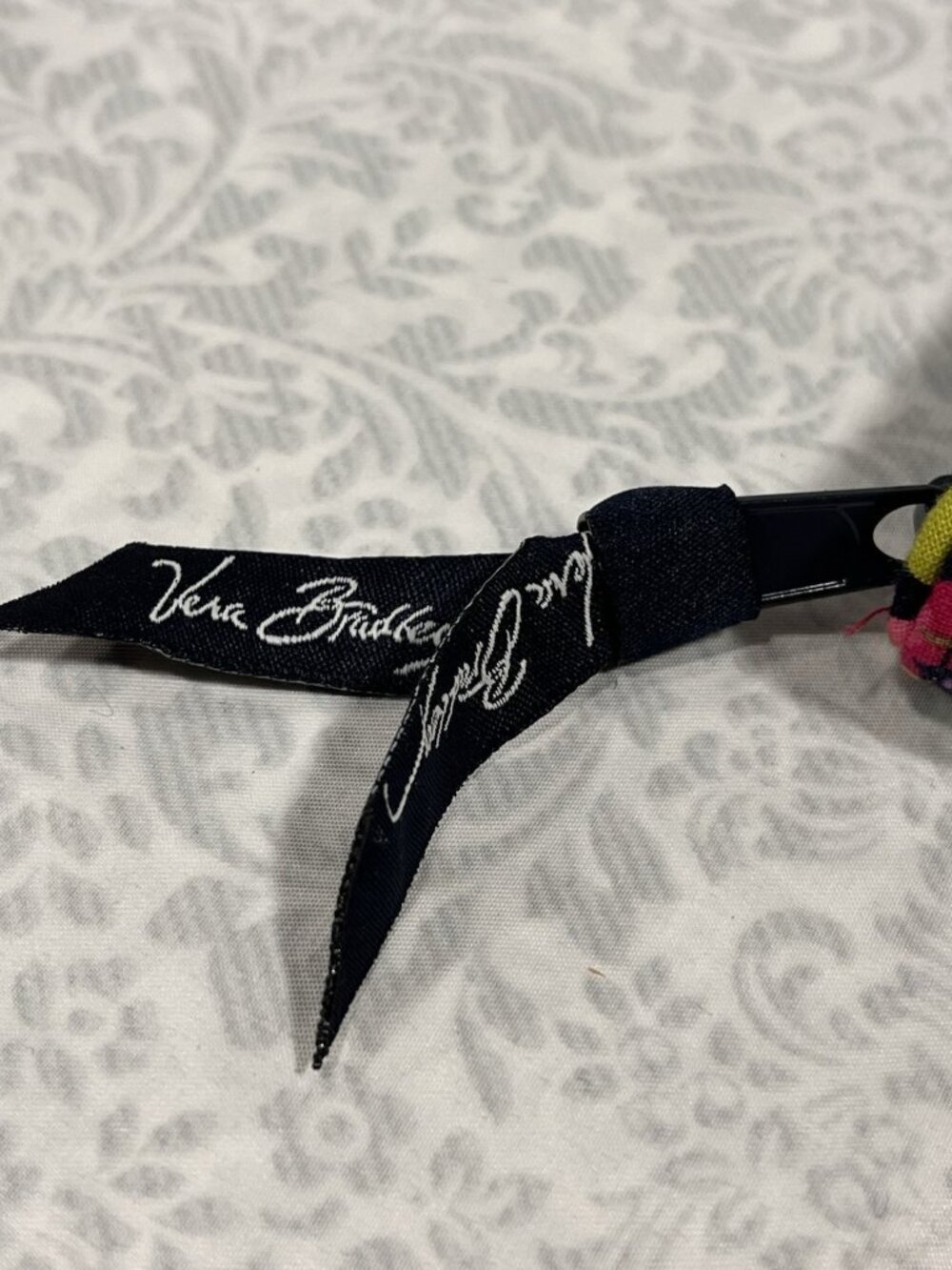 Vera Bradley "Ribbons" Turn Lock Wallet Quilted Navy Blue Zipper 8”x5” - Picture 5 of 13